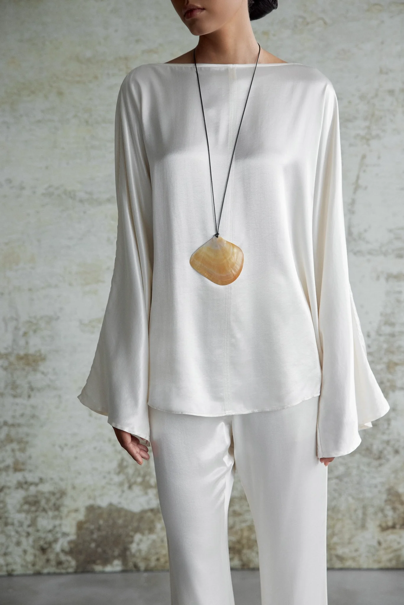BÁCH Silk Blouse - Image 4